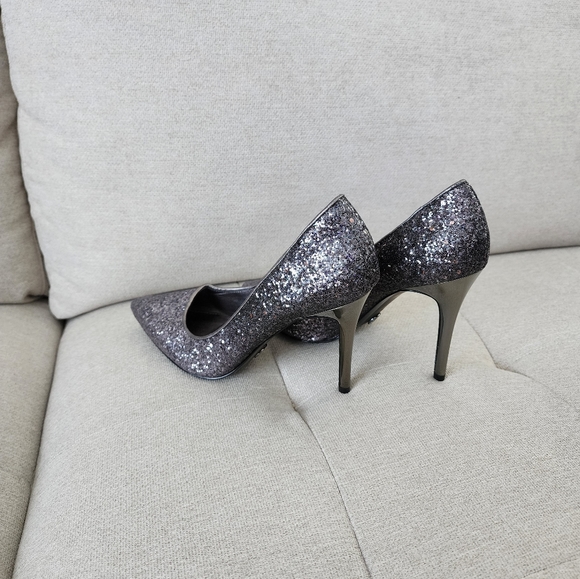 Shoes - Picture 6 of 6